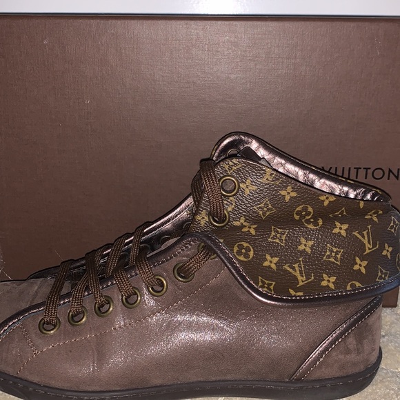 Louis Vuitton Brown Brea Fold Over Sneakers - Picture 2 of 16